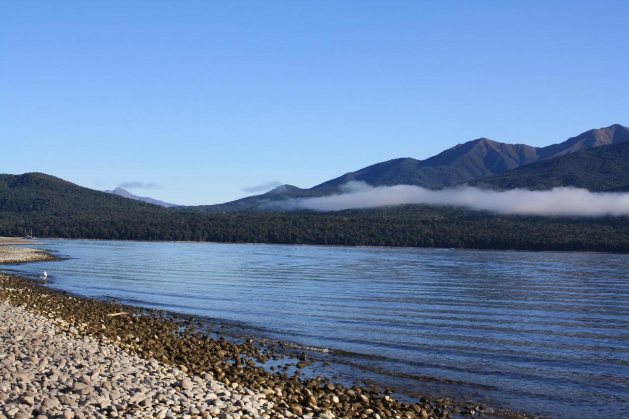 Classic A-Frame On Milford Te Anau Eksteriør billede